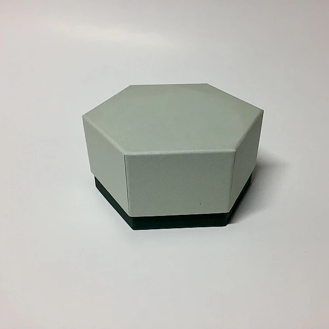 Caja hexagonal